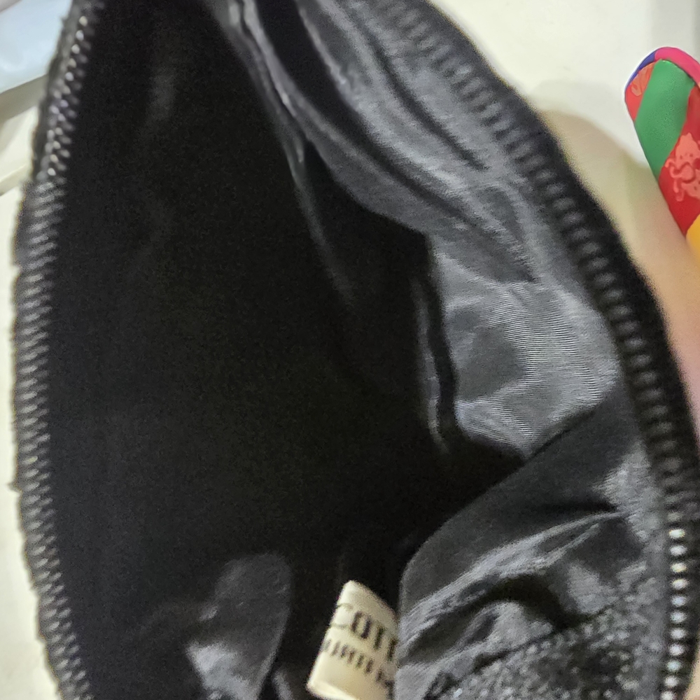 Burgandy Jewelry Roll And 2 Small Jewelry Pouches. - Picture 9 of 13
